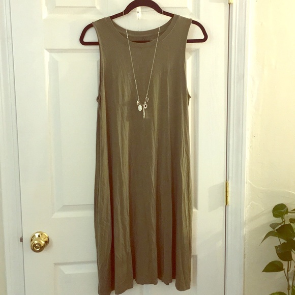 Olive green a line dress with pockets - Picture 1 of 2